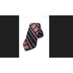 Vintage Pierre Cardin Paris New York Silk Tie Asian Inspired 4.5” Wide